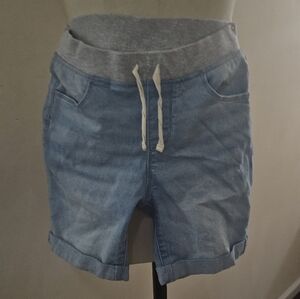 Girls shorts with Drawstring size 10-12